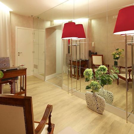 רומא Tullia And Prisca Relais Guest House מראה חיצוני תמונה